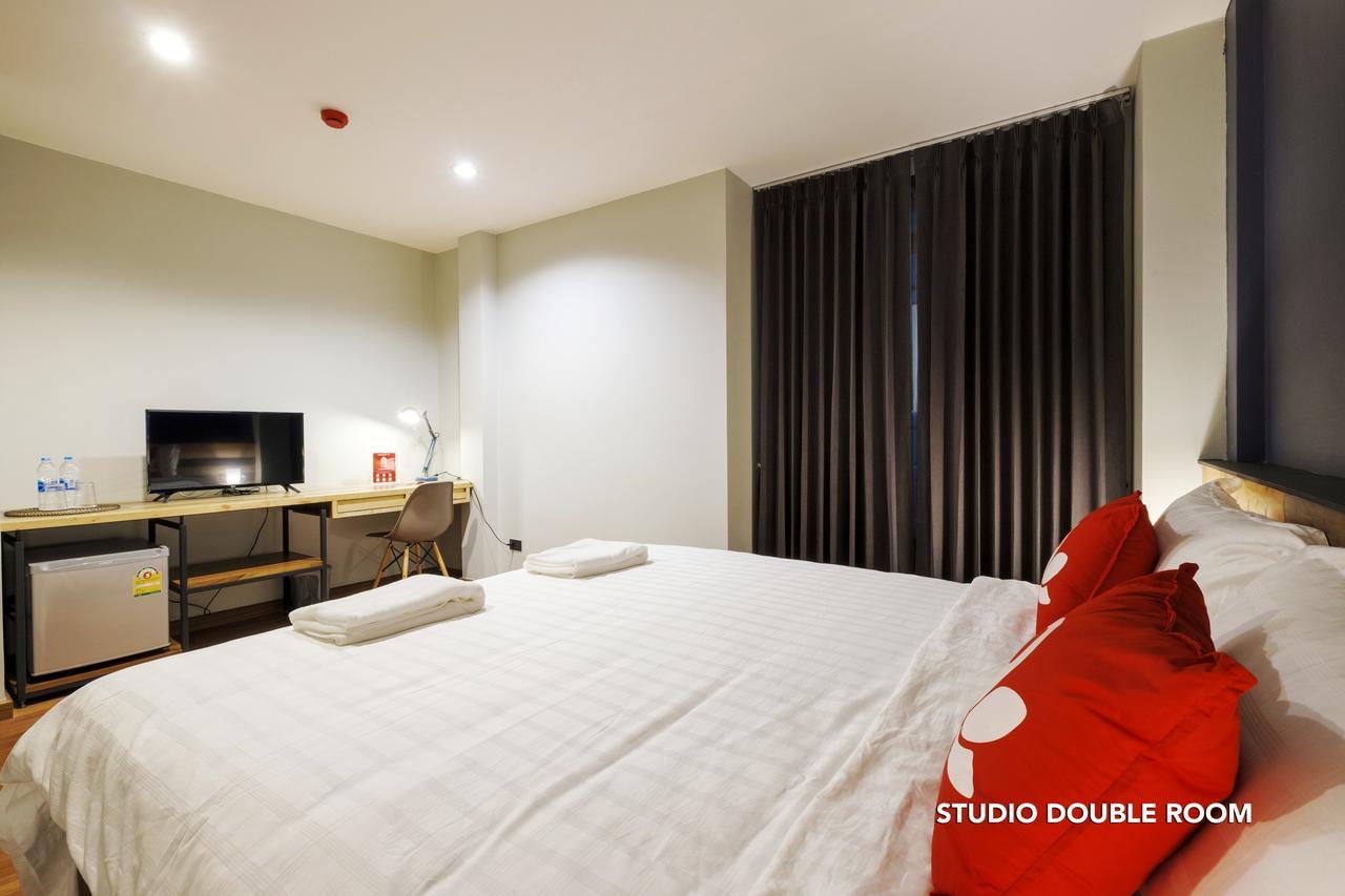 Zen Rooms Zleepmotion Банкок Екстериор снимка
