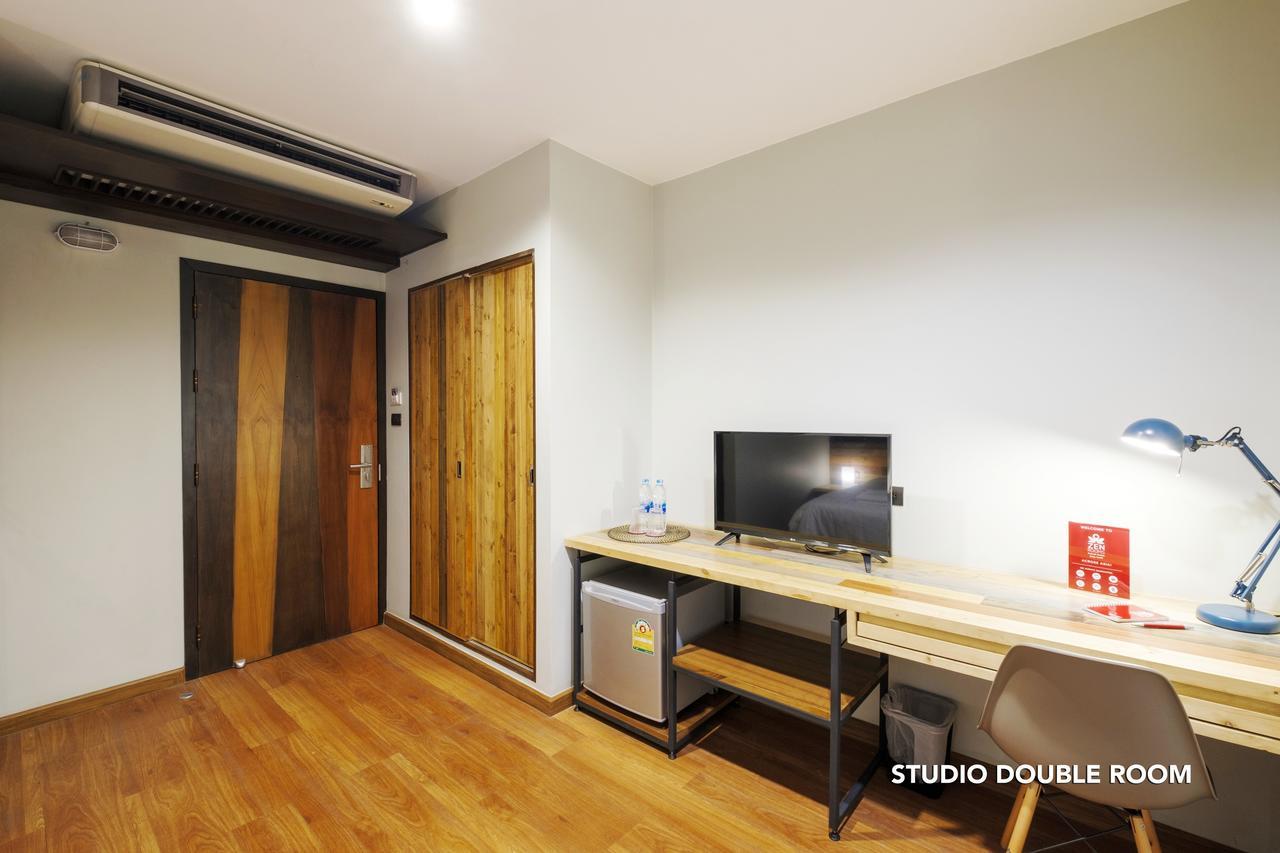 Zen Rooms Zleepmotion Банкок Екстериор снимка
