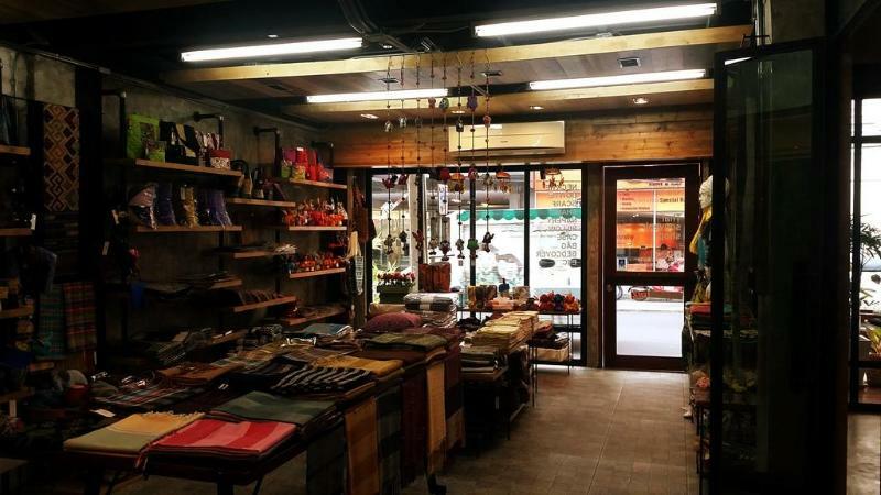 Zen Rooms Zleepmotion Банкок Екстериор снимка